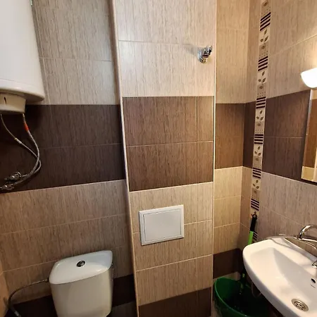 Ivanini Apartman *