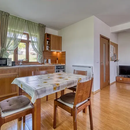 Apartman Ivanini Trjavna