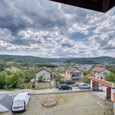 Ivanini * Trjavna