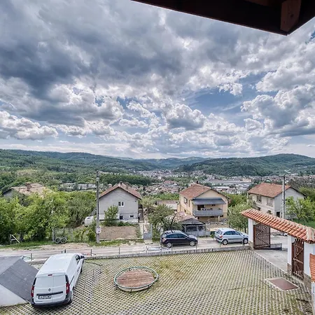 Ivanini * Tryavna