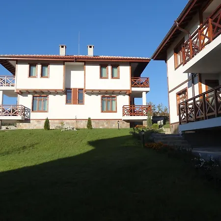 Ivanini Apartman *