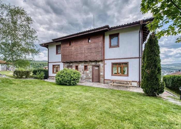 Lägenhet Ivanini Trjavna